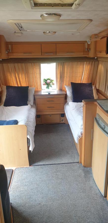 Self Contained Holiday Home Caravan Corsham Exterior photo
