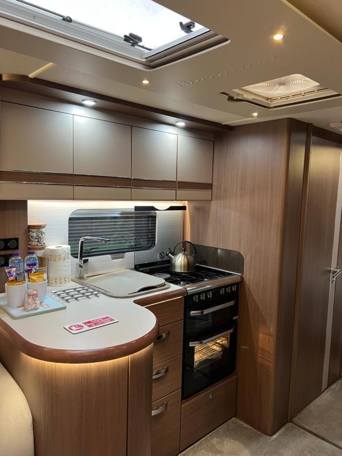 Self Contained Holiday Home Caravan Corsham Exterior photo
